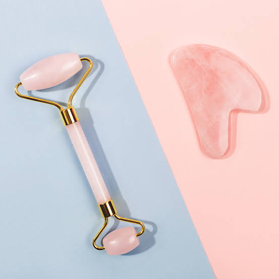 RODILLO FACIAL Y GUA SHA